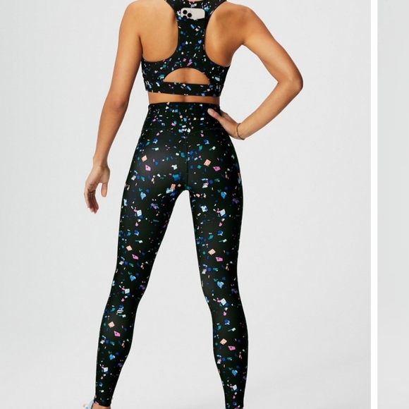 Fabletics sports bra size medium - Picture 3 of 4